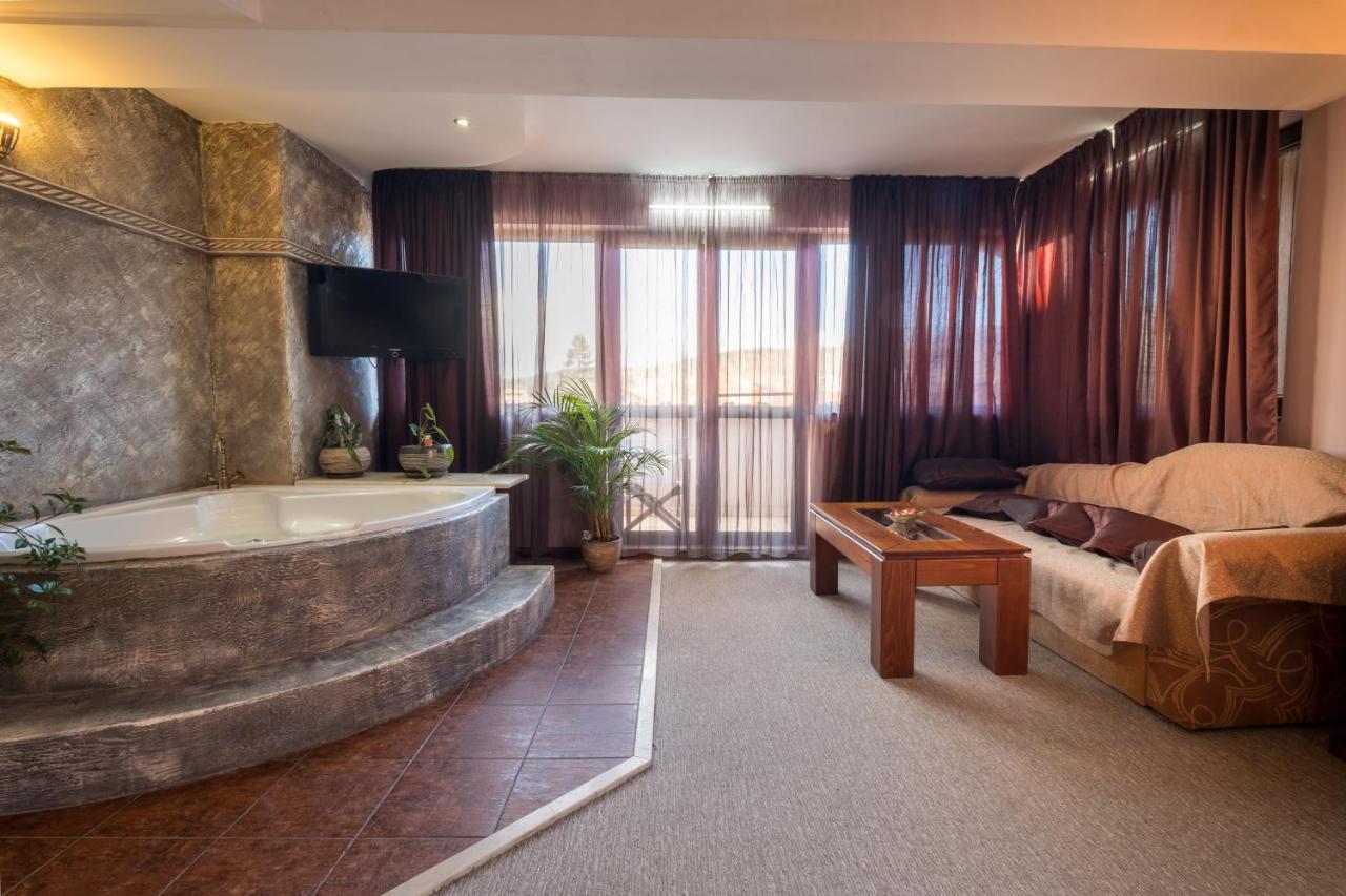 Хотел Том И Нези Класик Velingrad Exterior foto